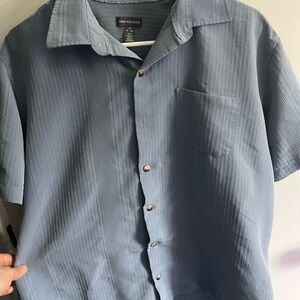 Van Heusen Men's Blue Short Sleeve Shirt